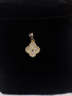 Gold Clover Moissanite Pendant